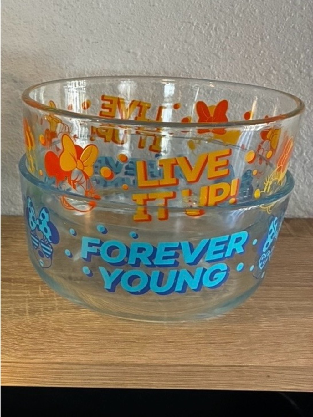 Pyrex Disney Minnie Mouse Medium Glass Bowls Set of 2